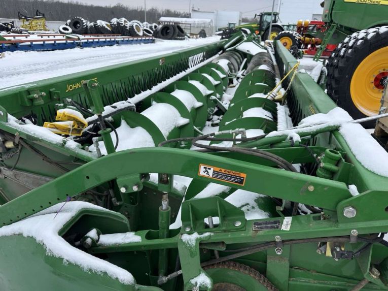 Жатка зернова John Deere 630F