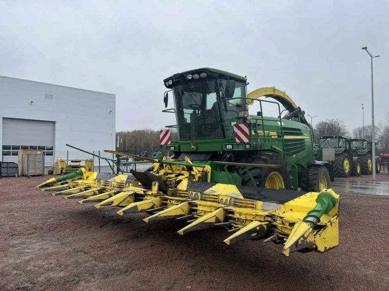 Кормозбиральний комбайн 7450