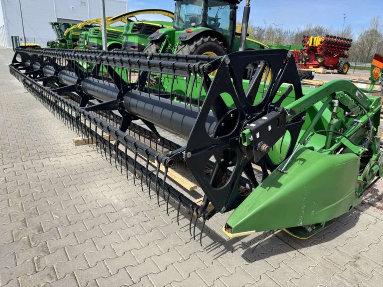 Жатка зернова John Deere 630F