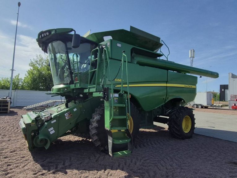 Комбайн John Deere S660