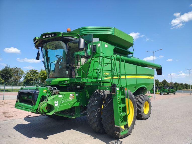 Комбайн John Deere S660