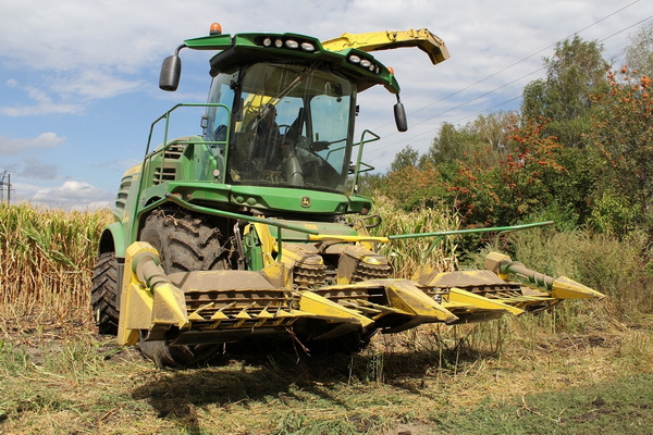 Найякісніший силос для українських корівок від John Deere SPFH 8200!